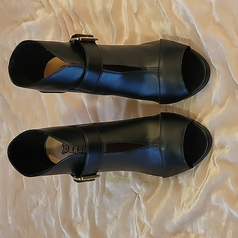 Brash heels, size 9.5, black